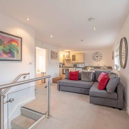Windsor Wexham One Bedroom Home Sleeps Four Слау Экстерьер фото